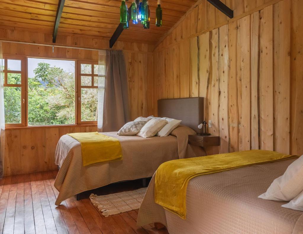 Cedrela Eco-Lodge & Restaurante Copey Exteriör bild